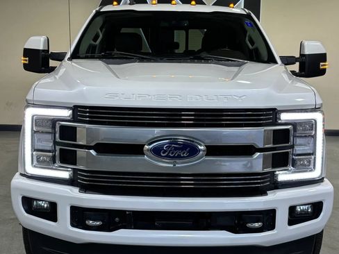 Used 2019 Ford F350 Limited AWD/4WD image 5