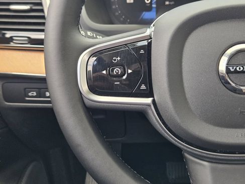 Used 2025 Volvo XC90 T8 Plus w/ Protection Package Premier AWD/4WD image 24
