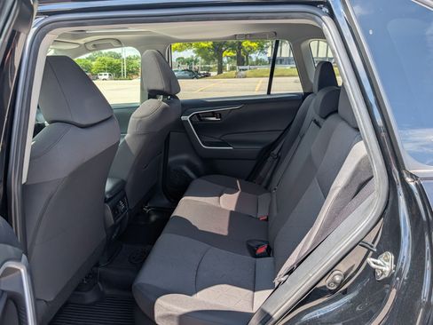 Used 2023 Toyota RAV4 XLE w/ Convenience Package AWD/4WD image 15