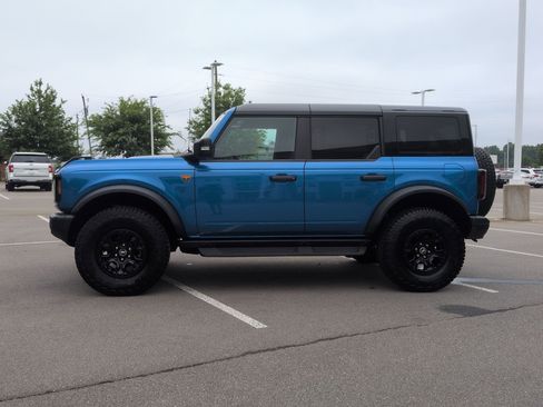 Certified 2025 Ford Bronco Badlands AWD/4WD image 7