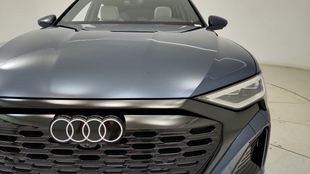 Used 2024 Audi Q8 e-tron Premium Plus w/ Premium Plus Package AWD/4WD image 23