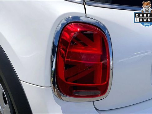 Certified 2024 MINI Cooper 2-Door Hardtop FWD image 29