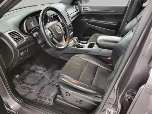 Used 2021 Jeep Grand Cherokee Laredo X image 9