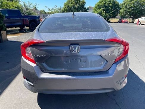 Used 2017 Honda Civic Touring image 5