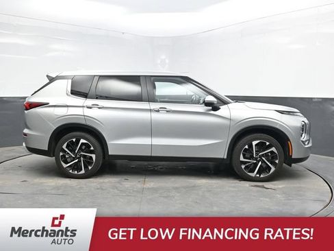 Used 2024 Mitsubishi Outlander SE AWD/4WD image 9