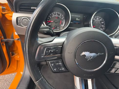 Used 2018 Ford Mustang GT RWD image 20