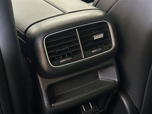 Used 2022 Mercedes-Benz GLE 350 4MATIC w/ AMG Line Exterior image 15