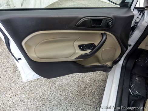 Used 2019 Ford Fiesta SE image 20