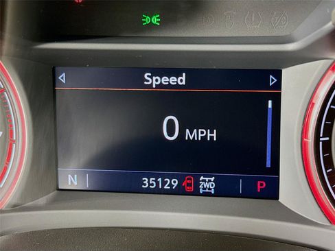 Used 2023 Chevrolet TrailBlazer RS w/ Technology Package AWD/4WD image 2