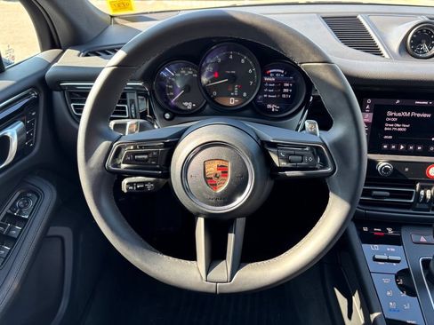 Certified 2026 Porsche Macan AWD/4WD image 25