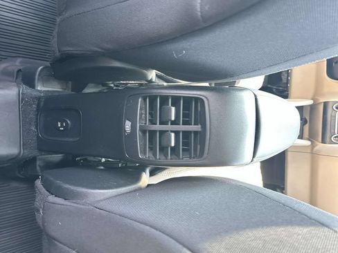 Used 2020 Ford Escape SE AWD/4WD image 14