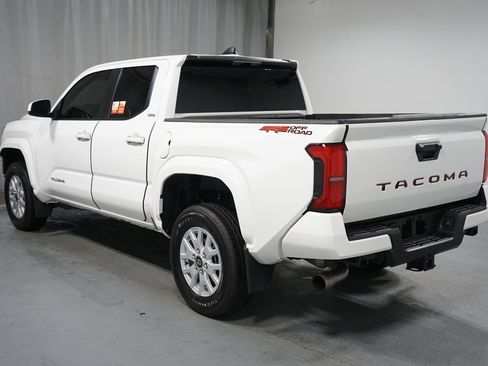Used 2024 Toyota Tacoma SR5 image 6