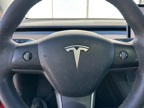 Used 2022 Tesla Model 3 image 23