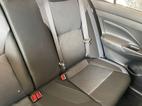 Used 2025 Nissan Versa SV image 35