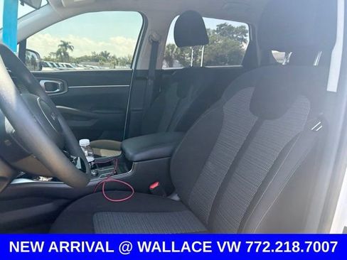 Used 2023 Kia Sorento LX FWD image 1