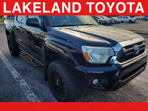 Used 2015 Toyota Tacoma PreRunner w/ SR5 Package RWD image 1