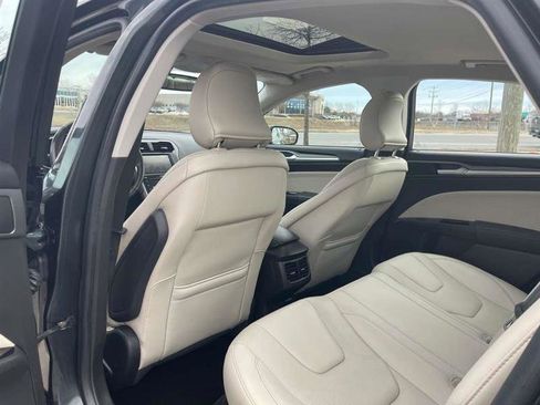 Used 2016 Ford Fusion Titanium image 35