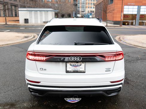 Used 2021 Audi Q8 Prestige w/ Prestige Package AWD/4WD image 6