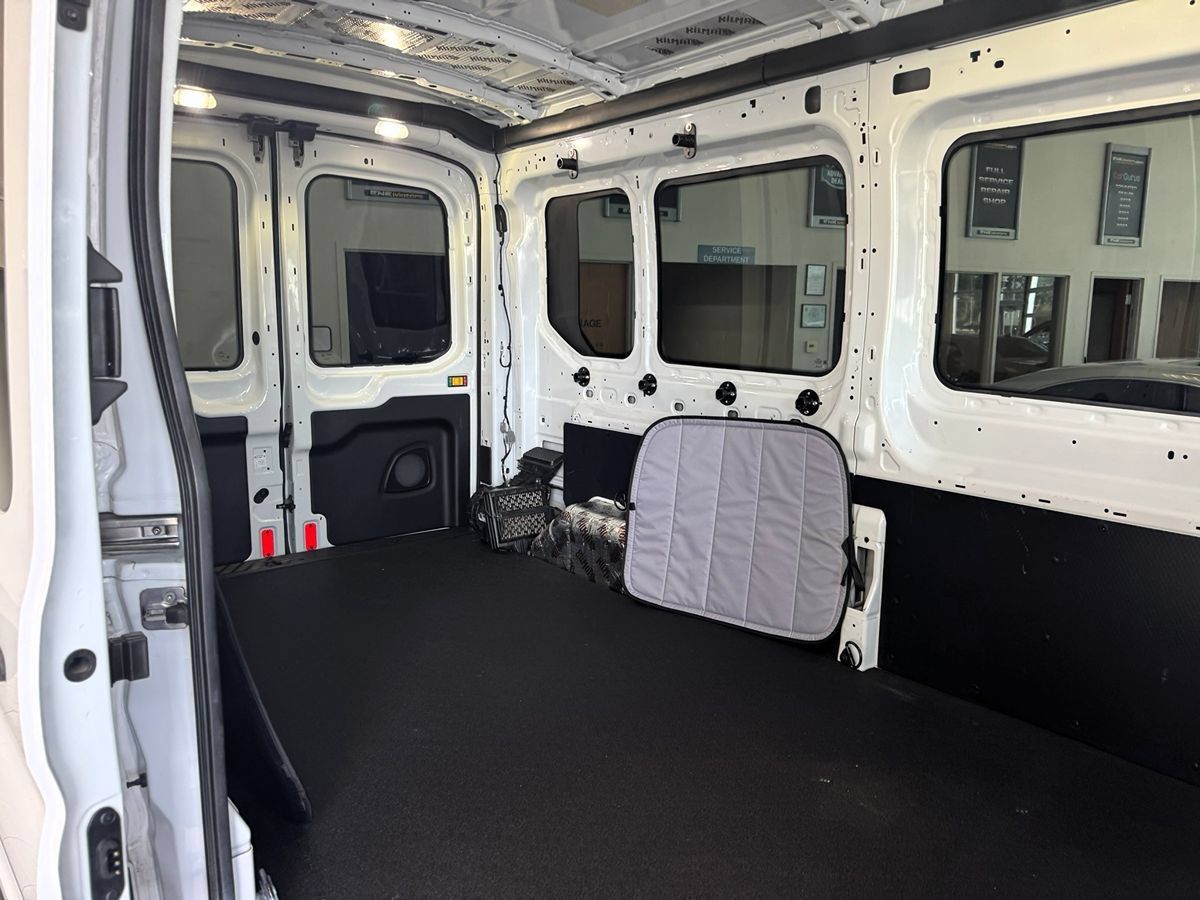 Used 2017 Ford Transit 150 148 Medium Roof RWD image 40