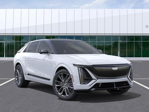 New 2026 Cadillac Lyriq V AWD/4WD image 7