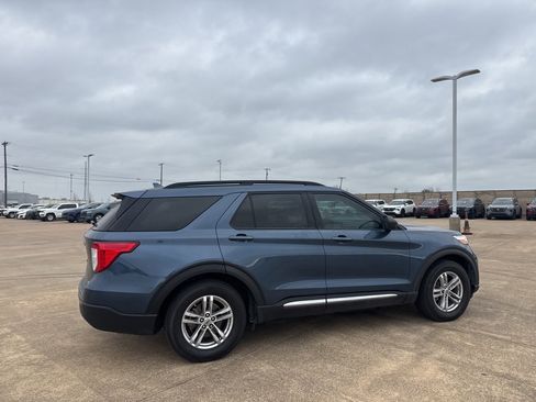 Used 2020 Ford Explorer XLT w/ Equipment Group 202A image 22