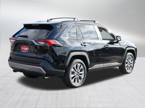 Certified 2022 Toyota RAV4 Limited image 7