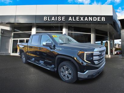 New 2025 GMC Sierra 1500 SLE w/ X31 Off-Road Package