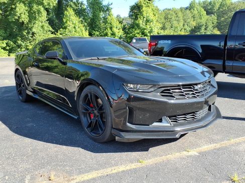 Used 2021 Chevrolet Camaro LT RWD image 1