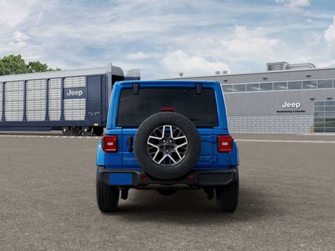 New 2026 Jeep Wrangler Unlimited Sahara AWD/4WD image 7