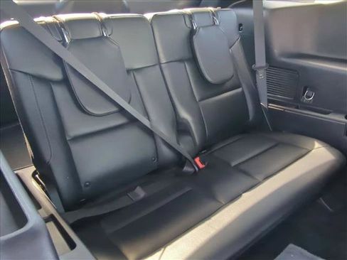 Used 2022 Ford Explorer Limited w/ Hybrid Equipment Group 310A RWD image 23