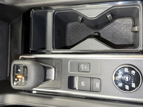Certified 2025 Nissan Pathfinder SL AWD/4WD image 28