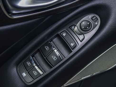 Used 2023 INFINITI Q50 Sensory image 22