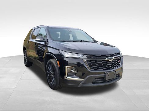 Used 2022 Chevrolet Traverse RS w/ LPO, Floor Liner Package image 6