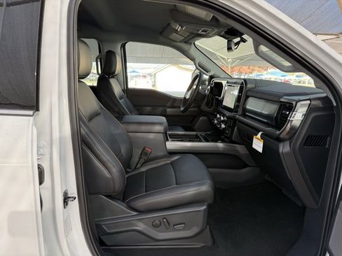 New 2026 Ford F250 Lariat w/ Chrome Package image 11