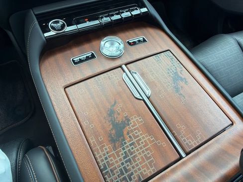 New 2026 Lincoln Navigator L Black Label AWD/4WD image 35
