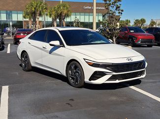 New 2025 Hyundai Elantra Limited video 2