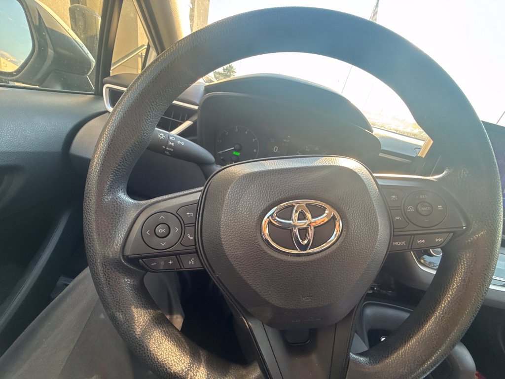 Used 2024 Toyota Corolla LE FWD image 9