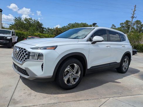 Used 2021 Hyundai Santa Fe SE FWD image 5