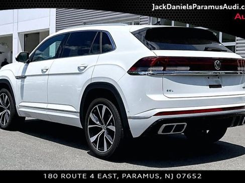 Used 2024 Volkswagen Atlas Cross Sport SEL Premium R-Line AWD/4WD image 10
