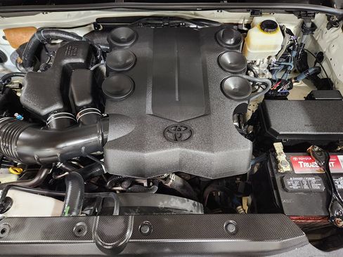 Used 2013 Toyota 4Runner SR5 RWD image 50