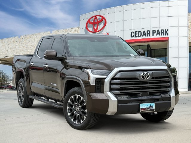 Used 2024 Toyota Tundra Limited w/ Power Package AWD/4WD image 1
