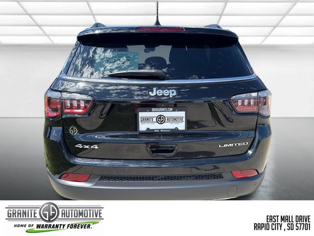 Used 2023 Jeep Compass Limited AWD/4WD image 5