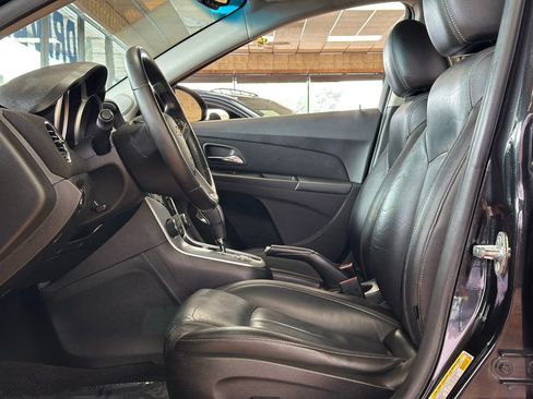 Used 2011 Chevrolet Cruze LT image 13