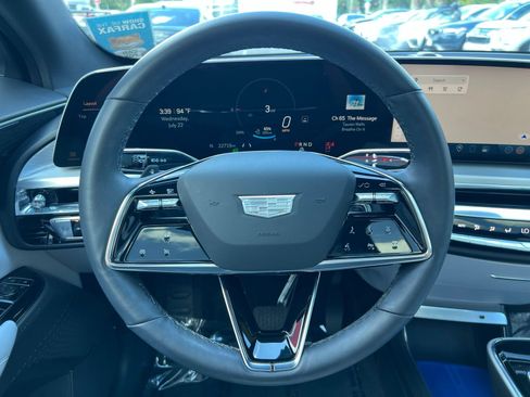 Used 2024 Cadillac Lyriq Luxury RWD image 33