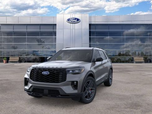 New 2026 Ford Explorer ST-Line w/ ST-Line Street Pack AWD/4WD image 2