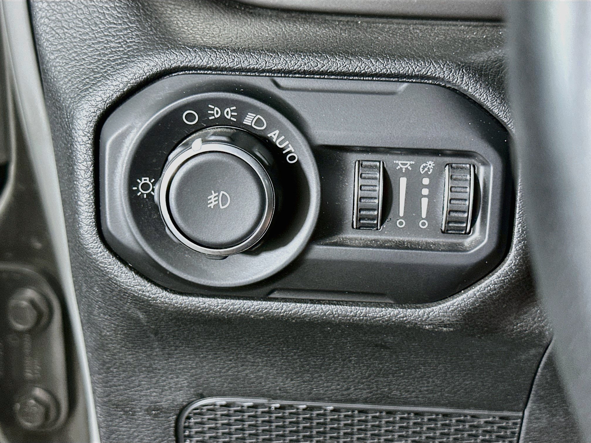 Used 2020 Jeep Wrangler Unlimited Sport S AWD/4WD image 17