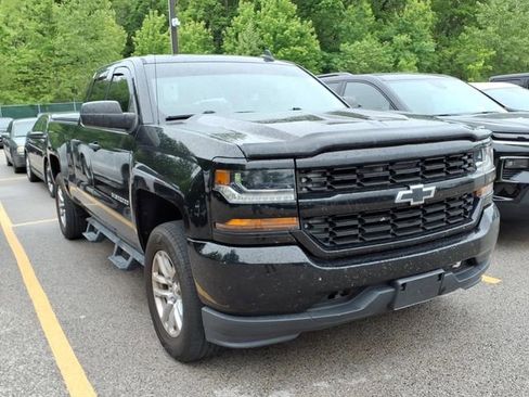 Used 2016 Chevrolet Silverado 1500 Custom w/ Custom Convenience Package RWD image 4