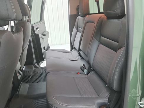 Used 2023 Nissan Frontier SV w/ SV Convenience Package RWD image 33