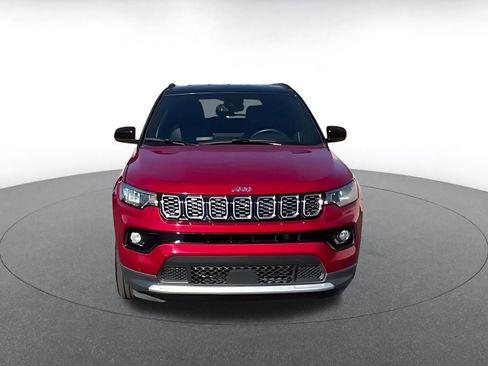 Used 2025 Jeep Compass Limited AWD/4WD image 10