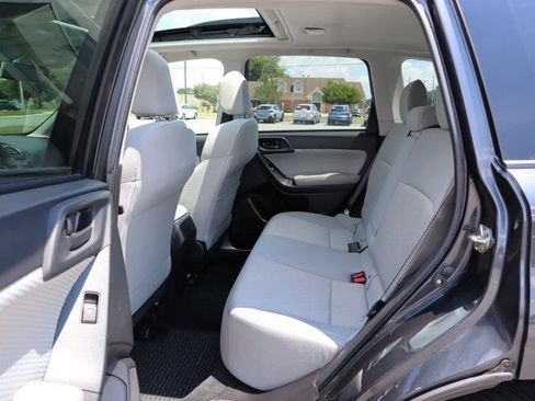 Used 2018 Subaru Forester 2.5i Premium AWD/4WD image 15